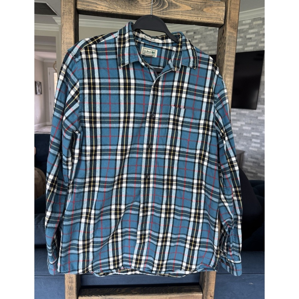 LL Bean Mens Slightly Fitted Flannel Shirt Blue Plaid Cotton Button Down M